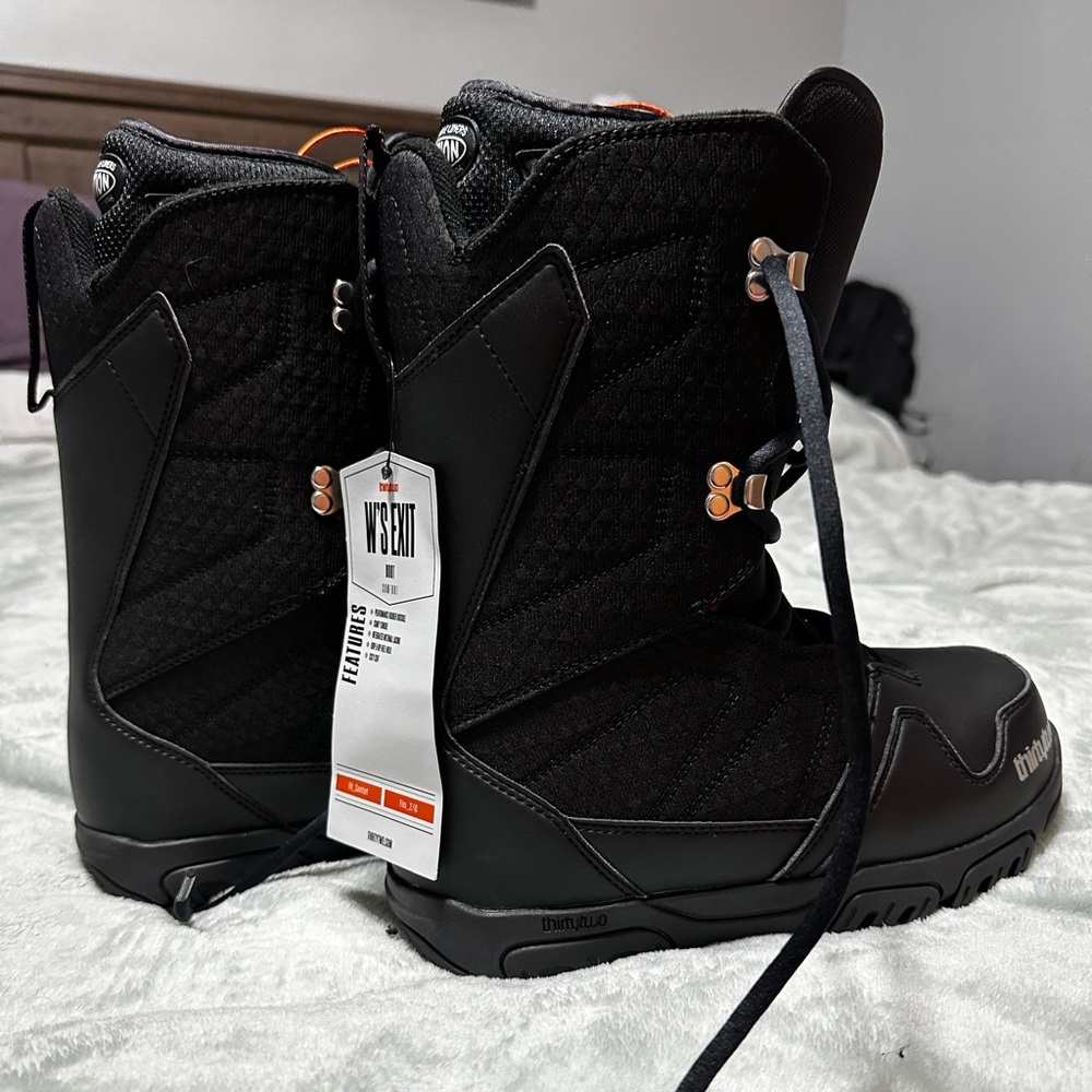 Thirtytwo exit snowboard boots nwt